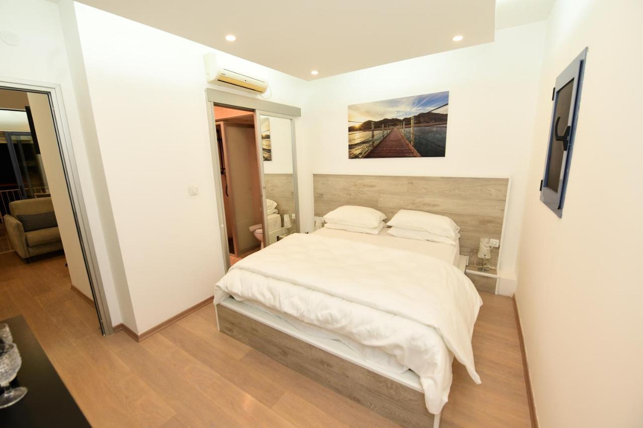 Kai Place Oren's *